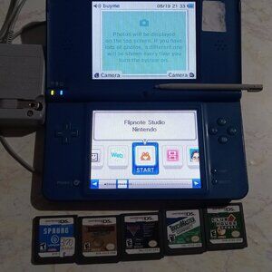 Nintendo DSi XL Console Bundle 5 Games + Stylus + System Charger
